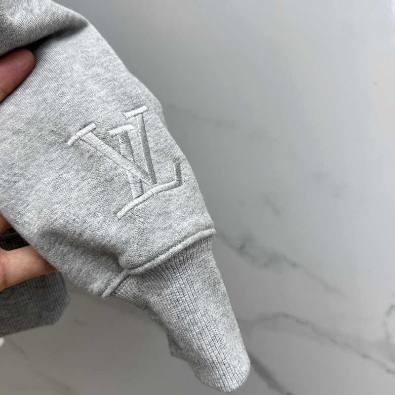 l0vis Vvtt0n hoodies